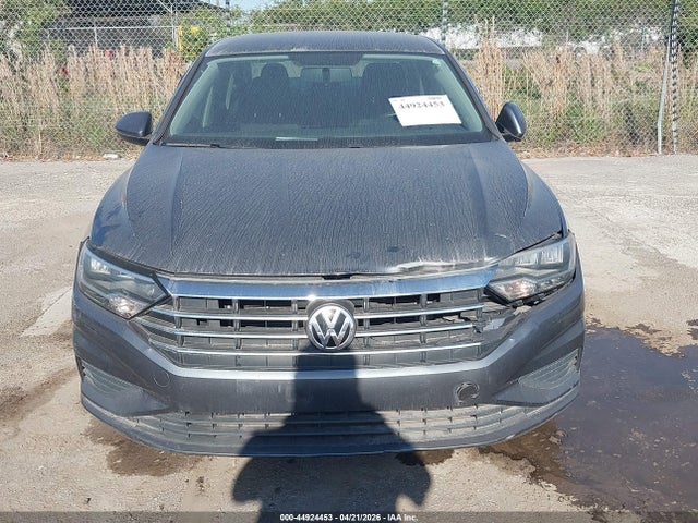 44924453 :رقم المزاد ، 3VWC57BU0MM005058 vin ، 2021 Volkswagen Jetta مزاد بيع