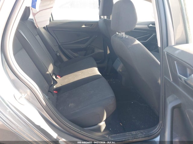 44924453 :رقم المزاد ، 3VWC57BU0MM005058 vin ، 2021 Volkswagen Jetta مزاد بيع
