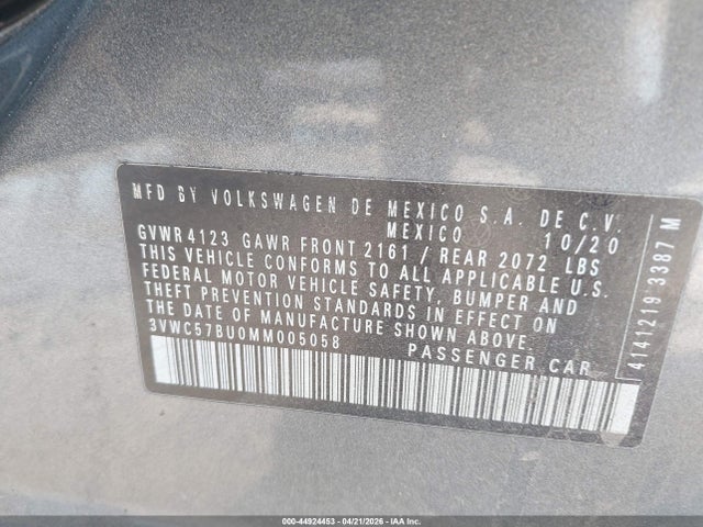 44924453 :رقم المزاد ، 3VWC57BU0MM005058 vin ، 2021 Volkswagen Jetta مزاد بيع