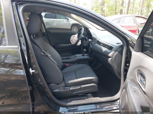 44924470 :رقم المزاد ، 3CZRU5H38NM723763 vin ، 2022 Honda Hr-v 2wd Lx مزاد بيع