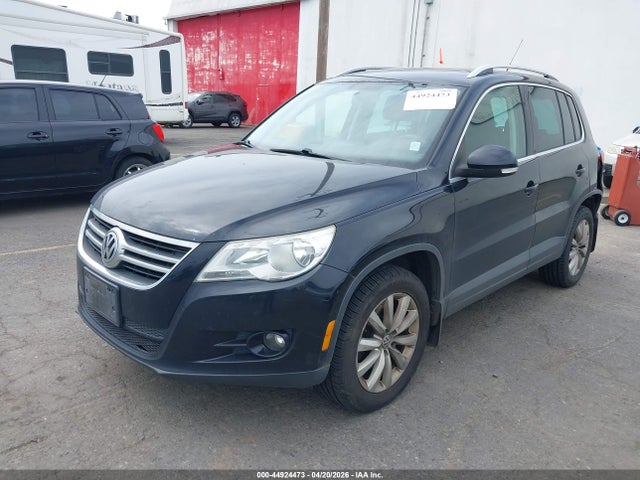 2011 Volkswagen Tiguan Se მანქანა იყიდება აუქციონზე, vin: WVGBV7AX8BW531263, აუქციონის ნომერი: 44924473