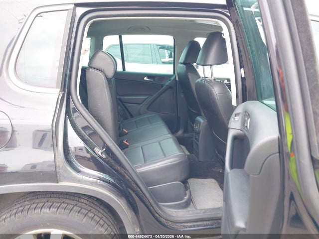 2011 Volkswagen Tiguan Se მანქანა იყიდება აუქციონზე, vin: WVGBV7AX8BW531263, აუქციონის ნომერი: 44924473