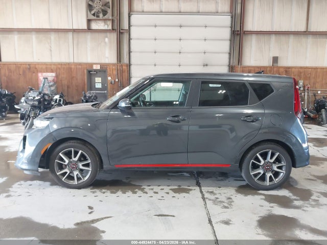 2021 Kia Soul Gt-line მანქანა იყიდება აუქციონზე, vin: KNDJ63AU0M7739470, აუქციონის ნომერი: 44924475