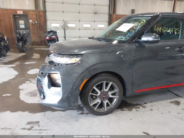 2021 Kia Soul Gt-line მანქანა იყიდება აუქციონზე, vin: KNDJ63AU0M7739470, აუქციონის ნომერი: 44924475