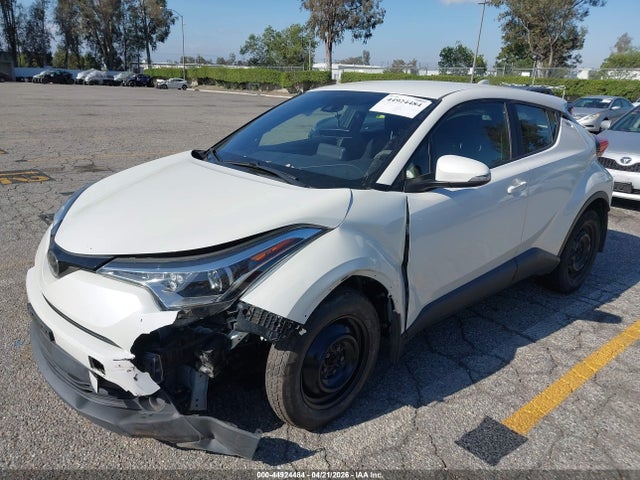 Продажа на аукционе авто 2019 Toyota C-hr Le, vin: JTNKHMBX5K1051585, номер лота: 44924484