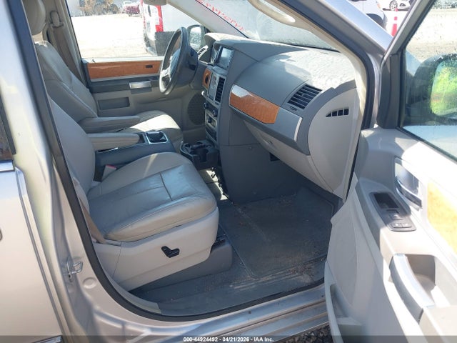 44924492 :رقم المزاد ، 2A8HR64XX9R680715 vin ، 2009 Chrysler Town & Country Limited مزاد بيع