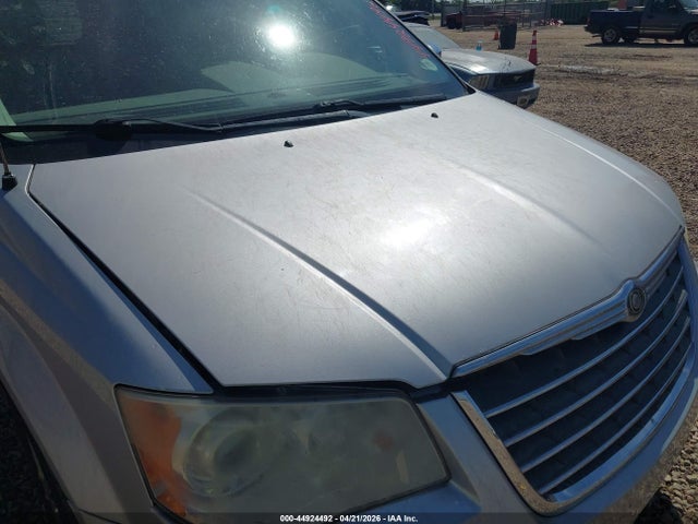 44924492 :رقم المزاد ، 2A8HR64XX9R680715 vin ، 2009 Chrysler Town & Country Limited مزاد بيع