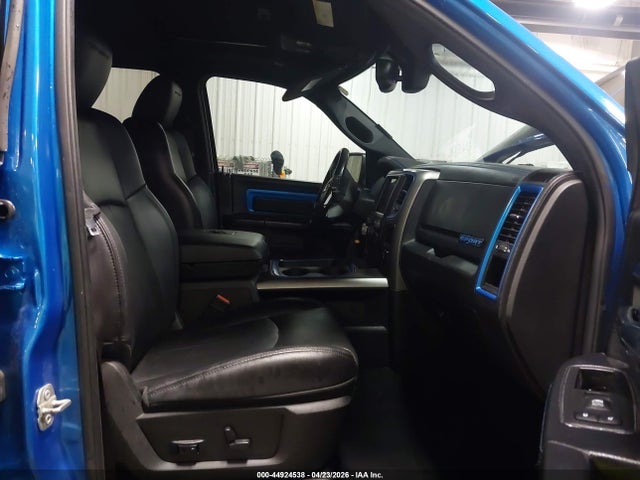 44924538 :رقم المزاد ، 1C6RR7MT2JS194182 vin ، 2018 Ram 1500 Sport  4x4 5'7 Box مزاد بيع