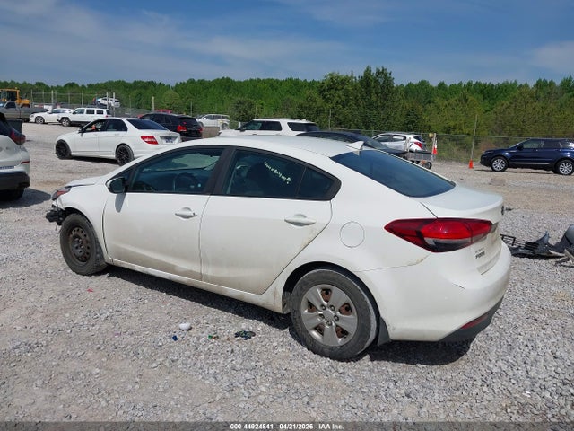 Продажа на аукционе авто 2017 Kia Forte Lx, vin: 3KPFK4A77HE032387, номер лота: 44924541