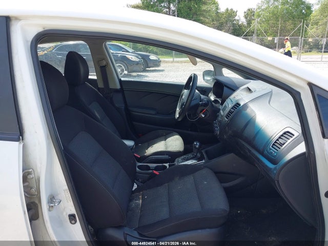 Продажа на аукционе авто 2017 Kia Forte Lx, vin: 3KPFK4A77HE032387, номер лота: 44924541