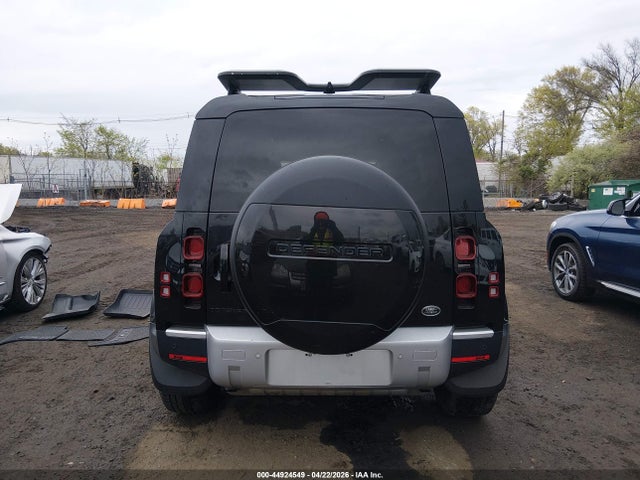 SALEK7RX0M2036136 Land Rover Defender 110 Standard