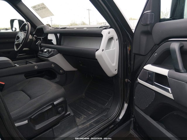 SALEK7RX0M2036136 Land Rover Defender 110 Standard