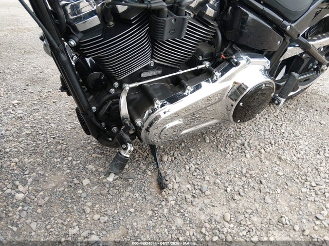 Harley-Davidson Fxbr Breakout 2018 1HD1YEJ32JC031235 Image 14