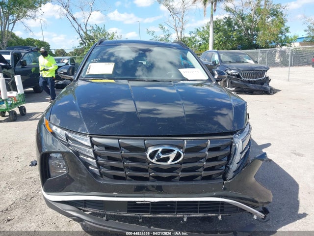 2023 Hyundai Tucson Sel მანქანა იყიდება აუქციონზე, vin: 5NMJF3AE0PH229352, აუქციონის ნომერი: 44924556