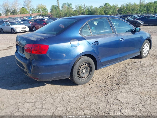 44924585 :رقم المزاد ، 3VW2K7AJ6DM279926 vin ، 2013 Volkswagen Jetta 2.0l S مزاد بيع