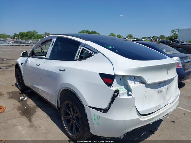Продаж на аукціоні авто 2025 Tesla Model Y Long Range Dual Motor Rear-wheel Drive, vin: 7SAYGDED4SA355257, номер лоту: 44924596