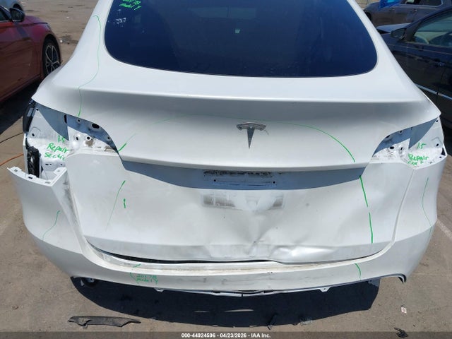 Продаж на аукціоні авто 2025 Tesla Model Y Long Range Dual Motor Rear-wheel Drive, vin: 7SAYGDED4SA355257, номер лоту: 44924596