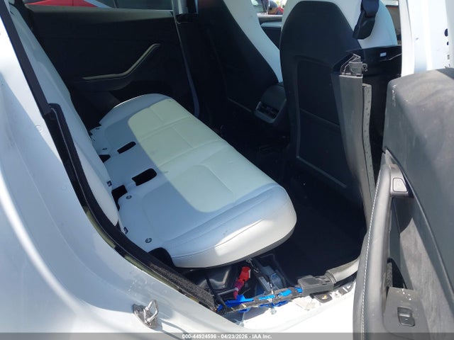 Продаж на аукціоні авто 2025 Tesla Model Y Long Range Dual Motor Rear-wheel Drive, vin: 7SAYGDED4SA355257, номер лоту: 44924596