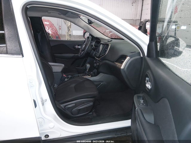Продаж на аукціоні авто 2016 Jeep Cherokee Latitude, vin: 1C4PJMCS4GW254947, номер лоту: 44924599