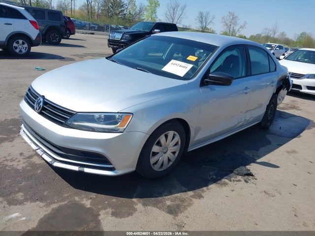 Продаж на аукціоні авто 2015 Volkswagen Jetta 2.0l S, vin: 3VW2K7AJ5FM412811, номер лоту: 44924601