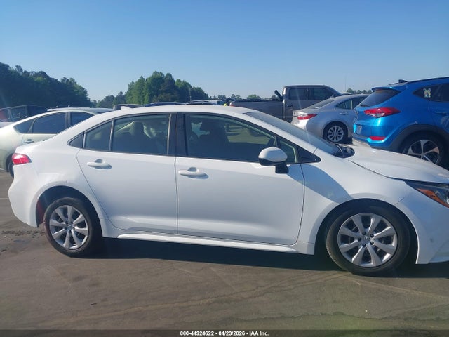 44924622 :رقم المزاد ، JTDEPMAE8N3014009 vin ، 2022 Toyota Corolla Le مزاد بيع