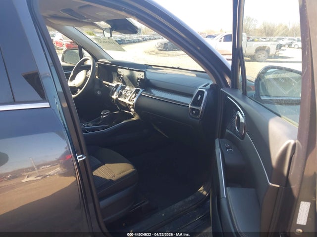 44924632 :رقم المزاد ، 5XYRGDLC1NG108175 vin ، 2022 Kia Sorento Lx مزاد بيع