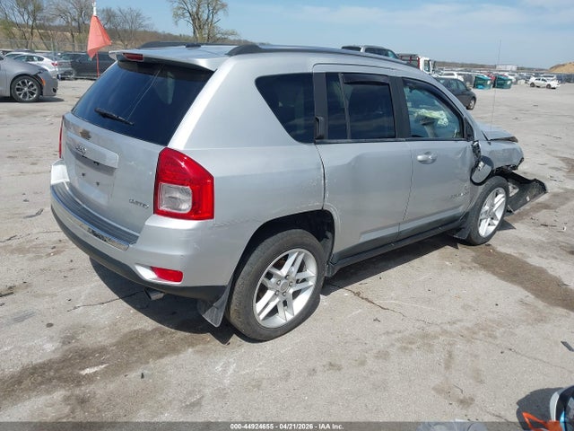 44924655 :رقم المزاد ، 1J4NF5FB8BD167156 vin ، 2011 Jeep Compass Limited مزاد بيع