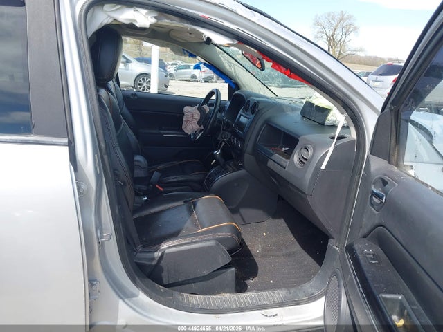 44924655 :رقم المزاد ، 1J4NF5FB8BD167156 vin ، 2011 Jeep Compass Limited مزاد بيع