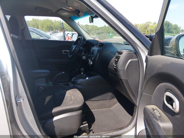 Продаж на аукціоні авто 2017 Kia Soul, vin: KNDJN2A2XH7456091, номер лоту: 44924658