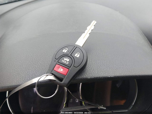 44924693 :رقم المزاد ، 3N1CN7AP8FL832154 vin ، 2015 Nissan Versa 1.6 Sv مزاد بيع