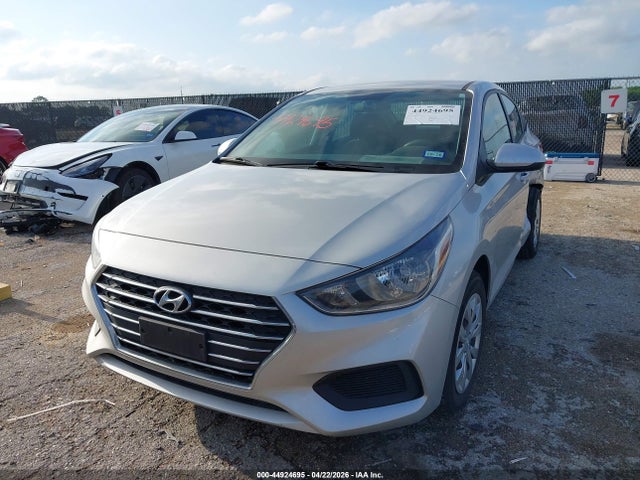 2022 Hyundai Accent Se მანქანა იყიდება აუქციონზე, vin: 3KPC24A67NE187236, აუქციონის ნომერი: 44924695