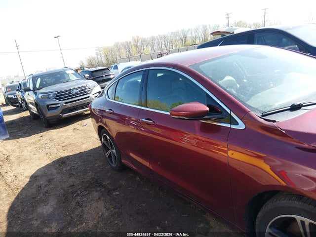 44924697 :رقم المزاد ، 1C3CCCEG8FN540126 vin ، 2015 Chrysler 200 C مزاد بيع