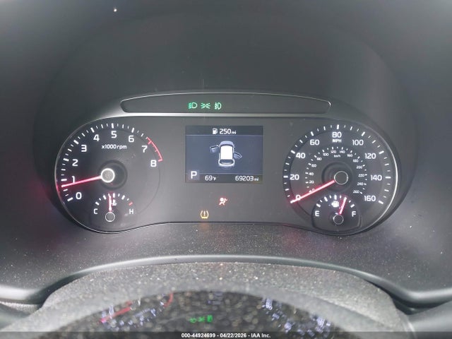 2022 Kia Soul Ex მანქანა იყიდება აუქციონზე, vin: KNDJ33AU2N7805527, აუქციონის ნომერი: 44924699