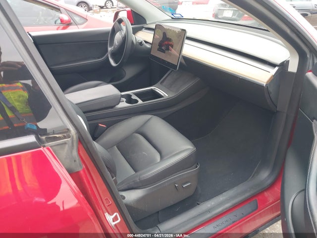 44924701 :رقم المزاد ، 7SAYGDEE3NA002036 vin ، 2022 Tesla Model Y Long Range Dual Motor All-wheel Drive مزاد بيع