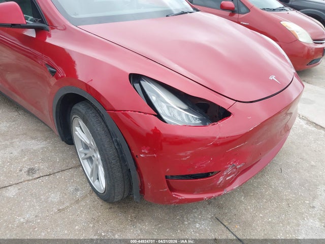 44924701 :رقم المزاد ، 7SAYGDEE3NA002036 vin ، 2022 Tesla Model Y Long Range Dual Motor All-wheel Drive مزاد بيع