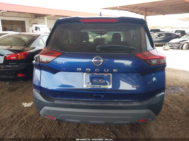 JN8AT3BA0MW015995 Nissan Rogue Sv Fwd