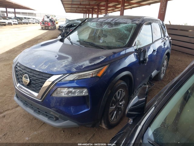 JN8AT3BA0MW015995 Nissan Rogue Sv Fwd