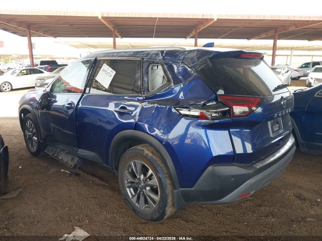 JN8AT3BA0MW015995 Nissan Rogue Sv Fwd