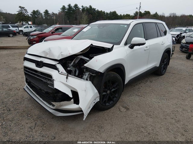 5TDADAB56RS004247 Toyota Grand Highlander Hybrid Platinum Max