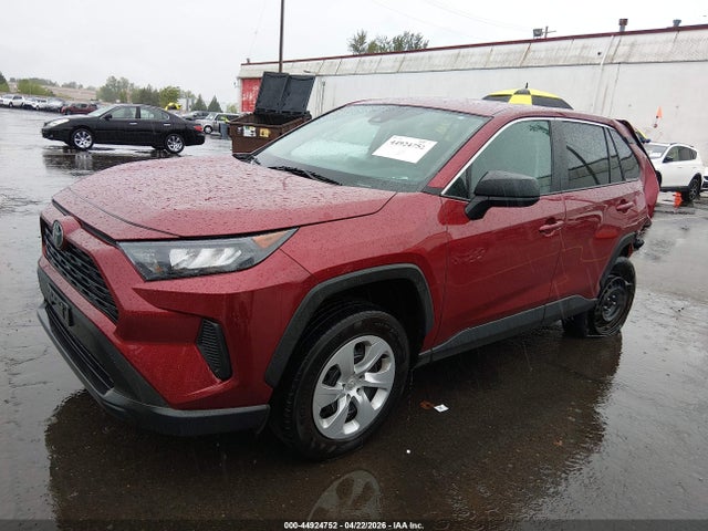 2T3F1RFV7NW272031 Toyota RAV4 LE
