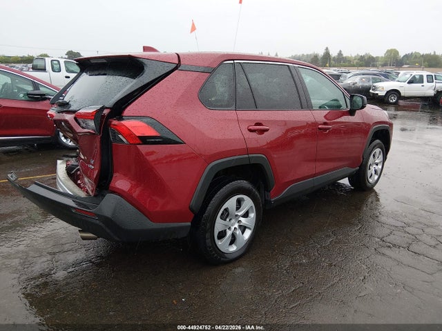 2T3F1RFV7NW272031 Toyota RAV4 LE