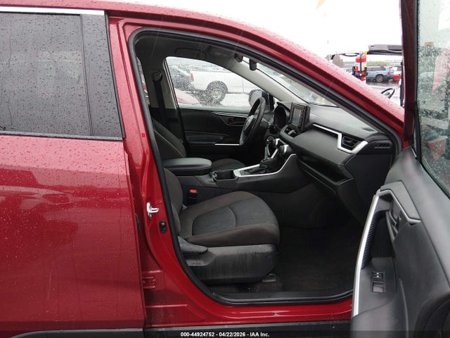 2T3F1RFV7NW272031 Toyota RAV4 LE