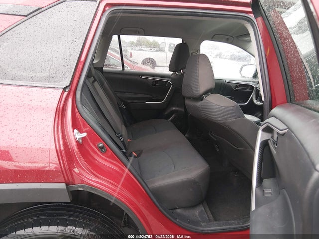 2T3F1RFV7NW272031 Toyota RAV4 LE
