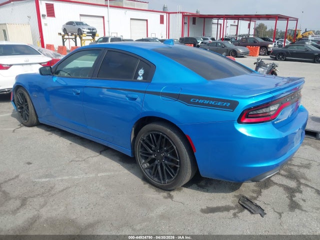 Продаж на аукціоні авто 2015 Dodge Charger R/t, vin: 2C3CDXCT0FH895997, номер лоту: 44924790