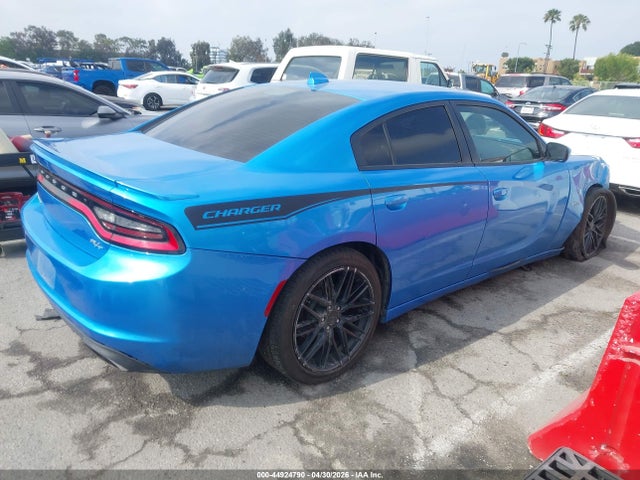 Продаж на аукціоні авто 2015 Dodge Charger R/t, vin: 2C3CDXCT0FH895997, номер лоту: 44924790