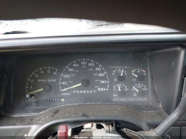 Aukcja sprzedaży 1998 Chevrolet C1500 Fleetside, vin: 1GCEC14M9WZ158471, numer aukcji: 44924821