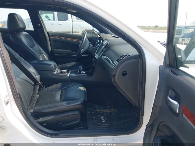 2013 Chrysler 300 Motown მანქანა იყიდება აუქციონზე, vin: 2C3CCAAG6DH520697, აუქციონის ნომერი: 44924828