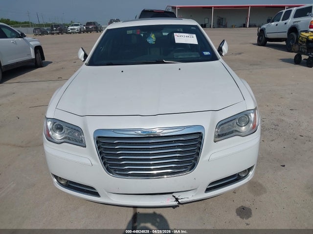 2013 Chrysler 300 Motown მანქანა იყიდება აუქციონზე, vin: 2C3CCAAG6DH520697, აუქციონის ნომერი: 44924828