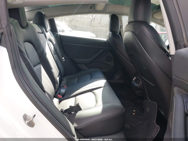 Продаж на аукціоні авто 2022 Tesla Model 3 Long Range Dual Motor All-wheel Drive, vin: 5YJ3E1EB2NF172215, номер лоту: 44924844
