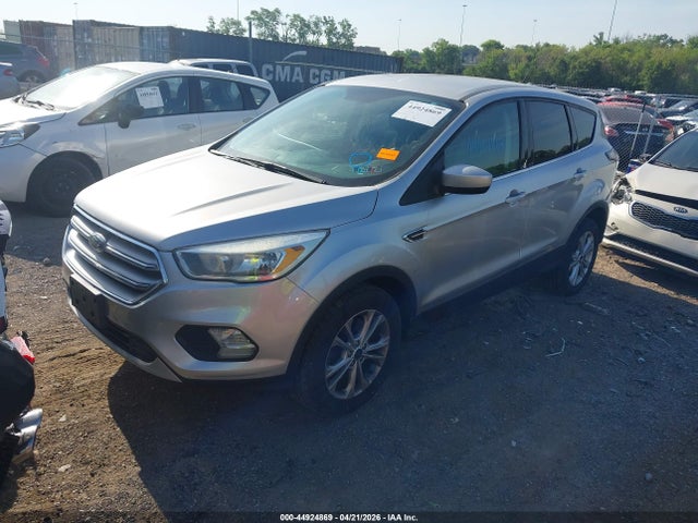 44924869 :رقم المزاد ، 1FMCU9GD5HUA35261 vin ، 2017 Ford Escape Se مزاد بيع